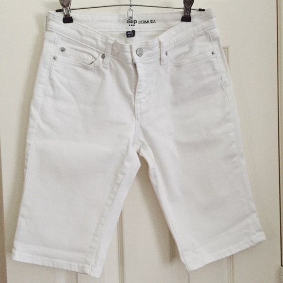 GAP Pants - White Denim Gap Bermuda Shorts